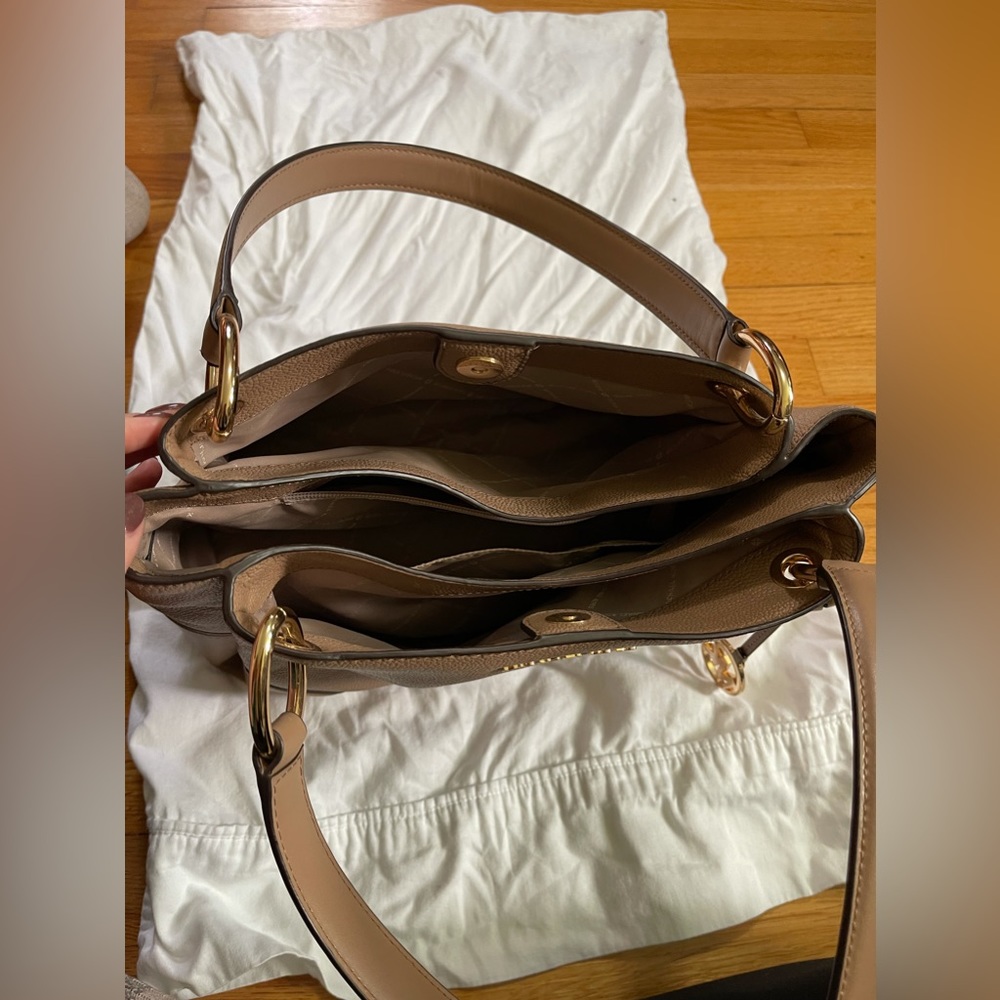 Michael Kors Purse - Picture 2 of 4